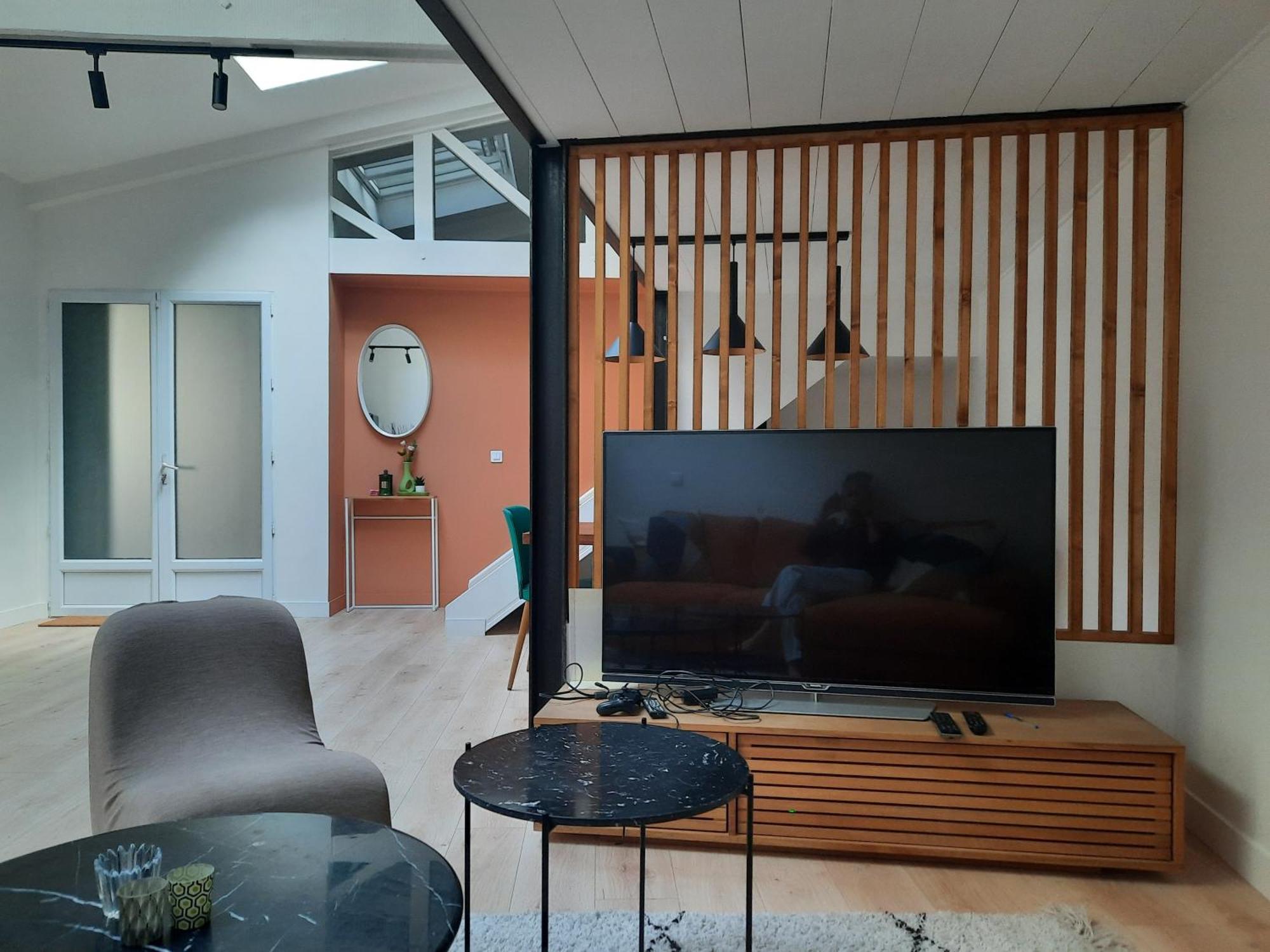 Loft 4-5 Personnes A Montmartre - Parking Prive Sur Reservation Paris Exterior photo